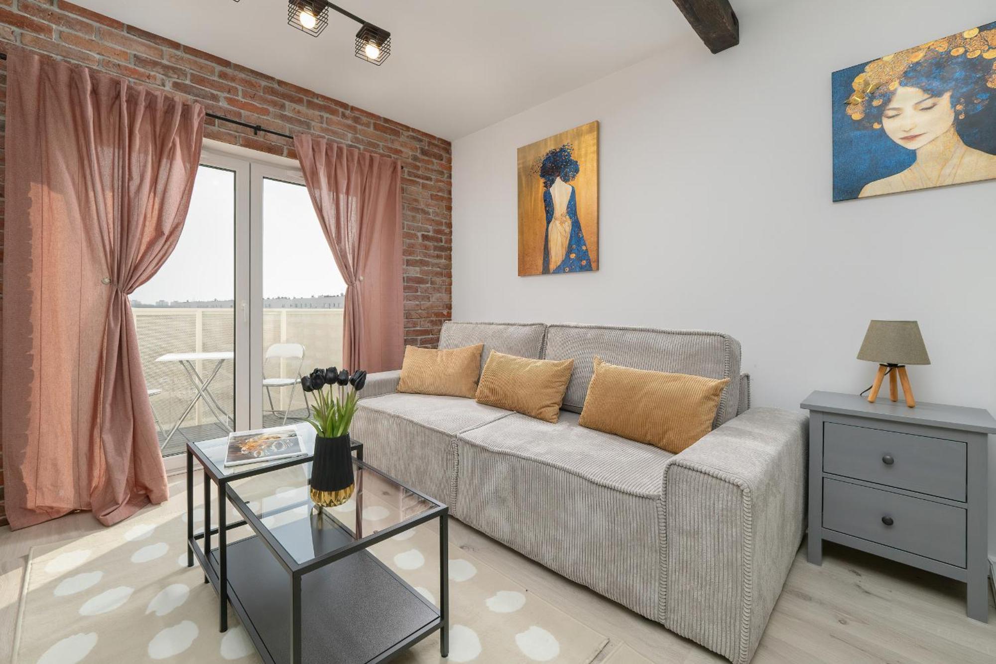 Modern Wroblewskiego With Balcony And Free Parking By Renters Lodz (Lodz)