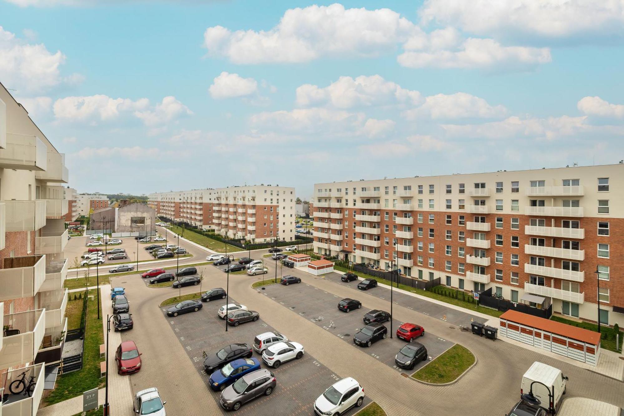 Apartment Modern Wroblewskiego With Balcony And Free Parking By Renters Lodz (Lodz)