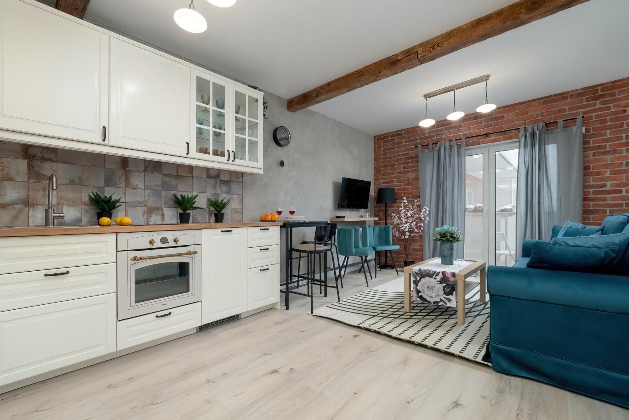 Modern Wroblewskiego With Balcony And Free Parking By Renters Lodz (Lodz)